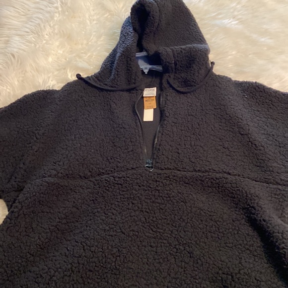 PINK Sherpa Size L brand new with tags size L length 28” bust 42” - Picture 13 of 16